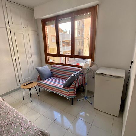 Estudio En La Playa Torrevieja Luaran gambar