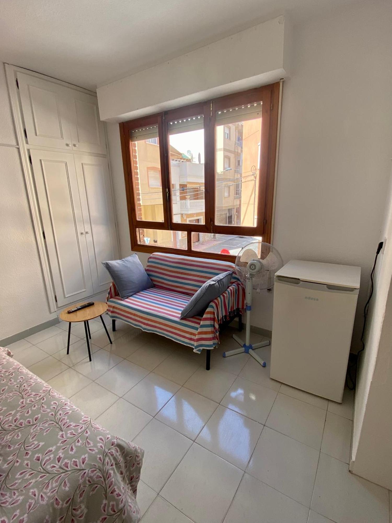 Estudio En La Playa Torrevieja Luaran gambar